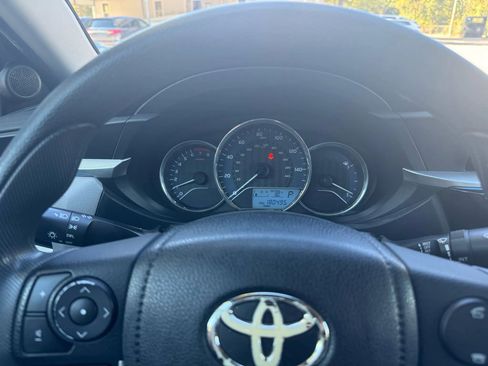 Used 2016 Toyota Corolla LE image 21