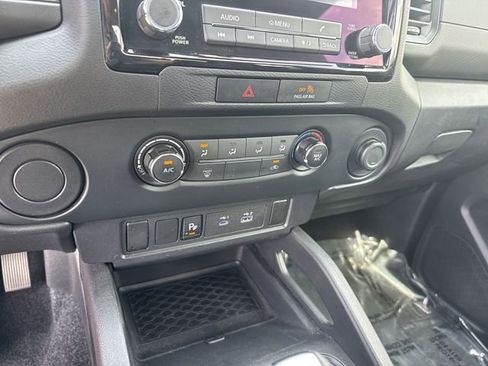Used 2022 Nissan Frontier S w/ Technology Package RWD image 21