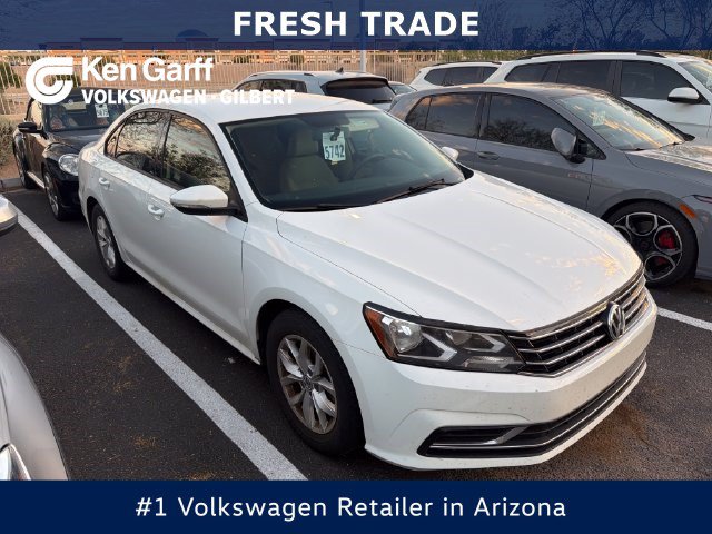 Used 2018 Volkswagen Passat 2.0T S FWD image 1
