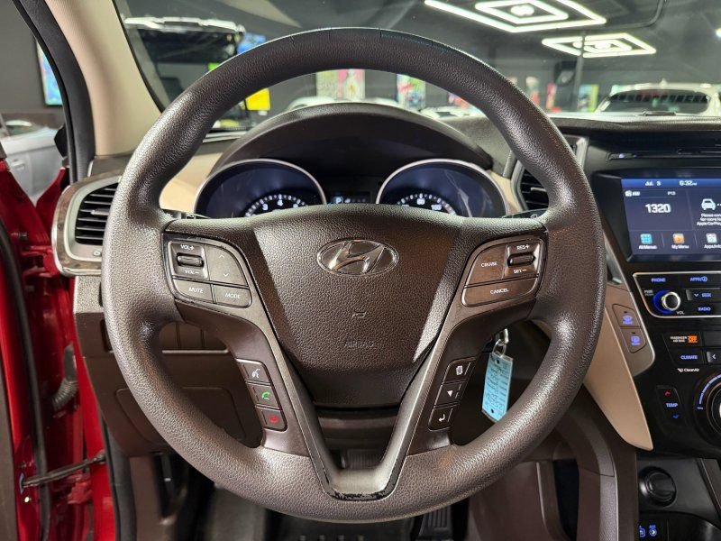 Used 2017 Hyundai Santa Fe Sport FWD image 10