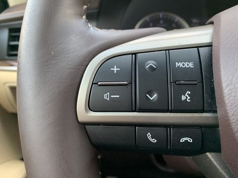 Used 2018 Lexus ES 350 w/ Navigation System Package FWD image 19