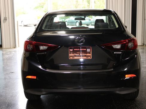 Used 2017 MAZDA MAZDA3 Sport image 4