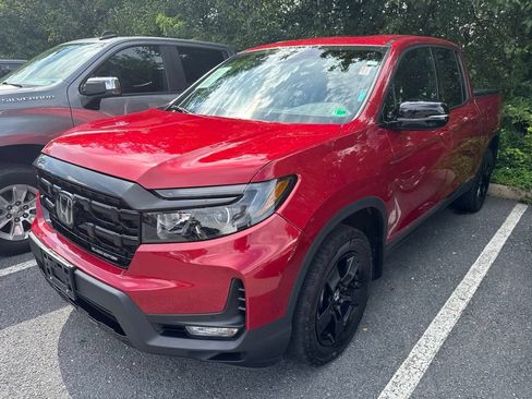 Used 2025 Honda Ridgeline Black Edition image 2