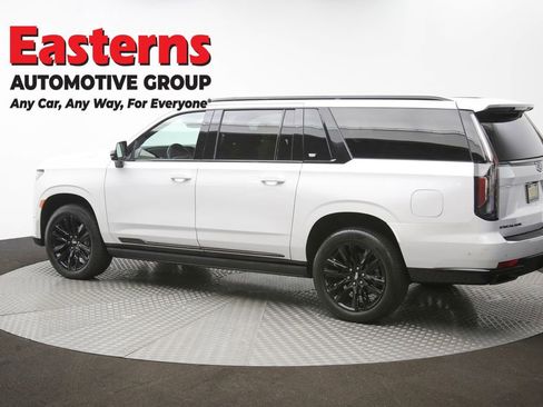 Used 2022 Cadillac Escalade ESV Sport w/ Touring Package image 71