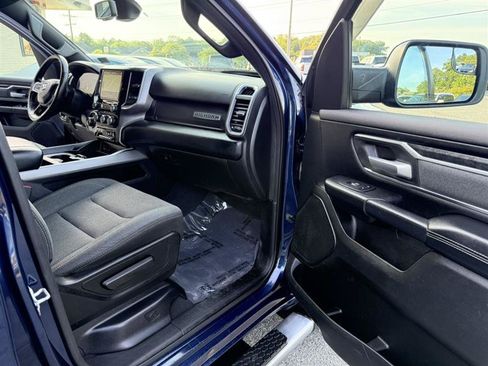 Used 2019 RAM 1500 Big Horn AWD/4WD image 10