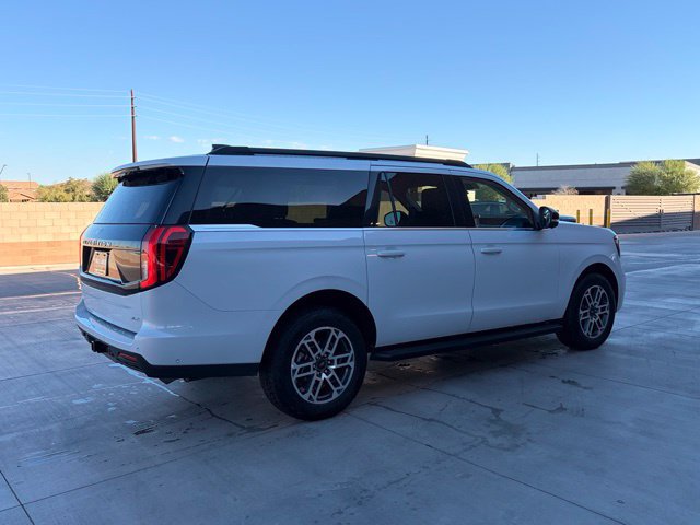 Used 2025 Ford Expedition Max Active AWD/4WD image 8