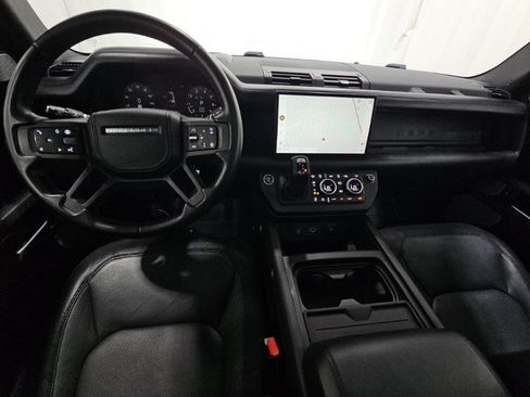 Used 2024 Land Rover Defender 130 X-Dynamic SE AWD/4WD image 6