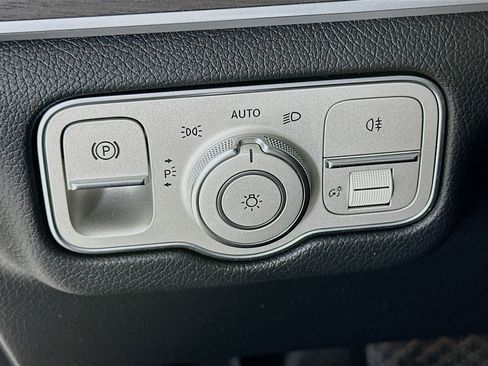 Certified 2022 Mercedes-Benz GLE 350 4MATIC image 11