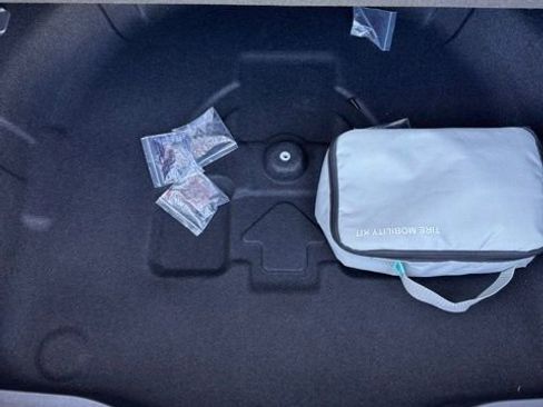 Used 2024 Hyundai Kona SEL image 15