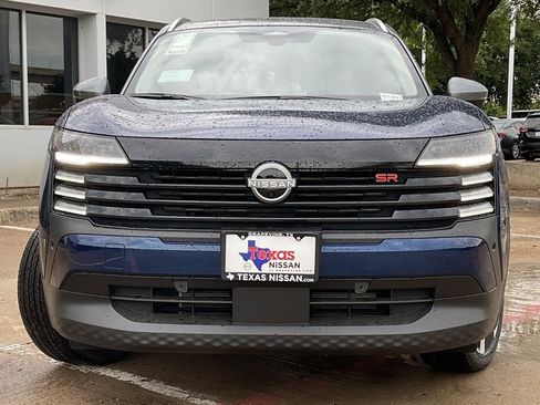 New 2025 Nissan Kicks SR image 3