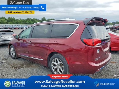 Used 2018 Chrysler Pacifica Touring-L Plus w/ Tire & Wheel Group FWD image 3