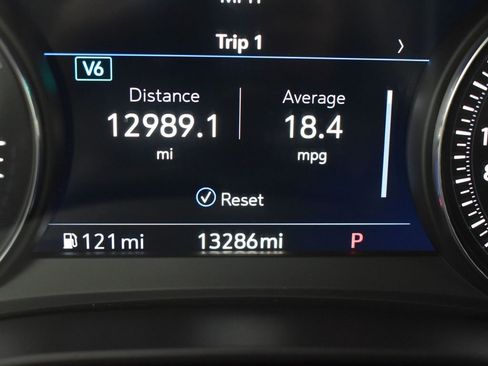 Certified 2024 Cadillac XT5 Sportv w/ LPO, Red Accent Package image 15