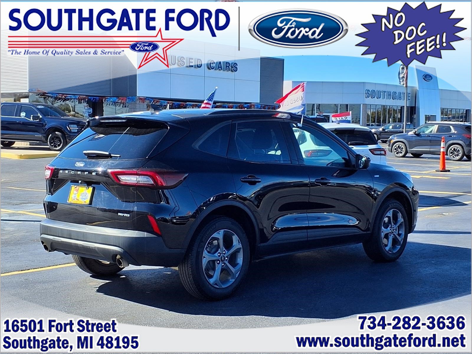 Used 2025 Ford Escape ST-Line Select AWD/4WD image 2