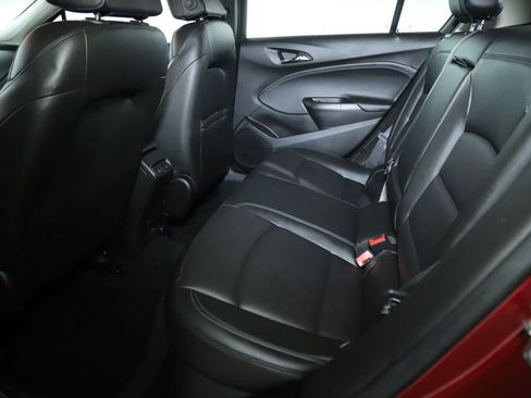 Used 2018 Chevrolet Cruze Premier image 14