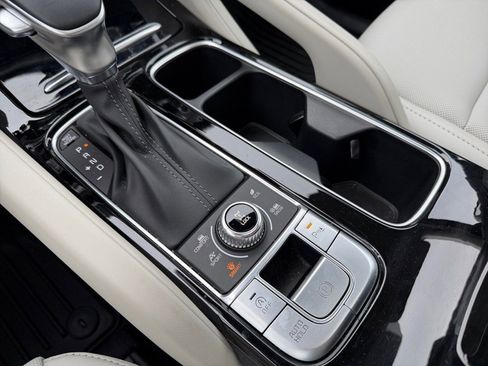 New 2025 Kia Telluride S image 21