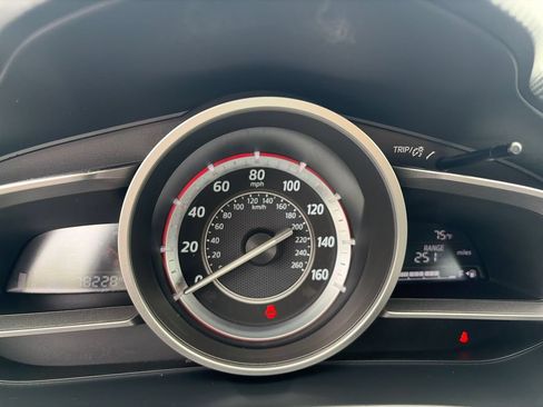 Used 2014 MAZDA MAZDA3 i Touring w/ Technology Package FWD image 21