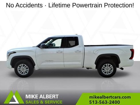 Used 2022 Toyota Tundra SR5 w/ SR5 Premium Package AWD/4WD image 4