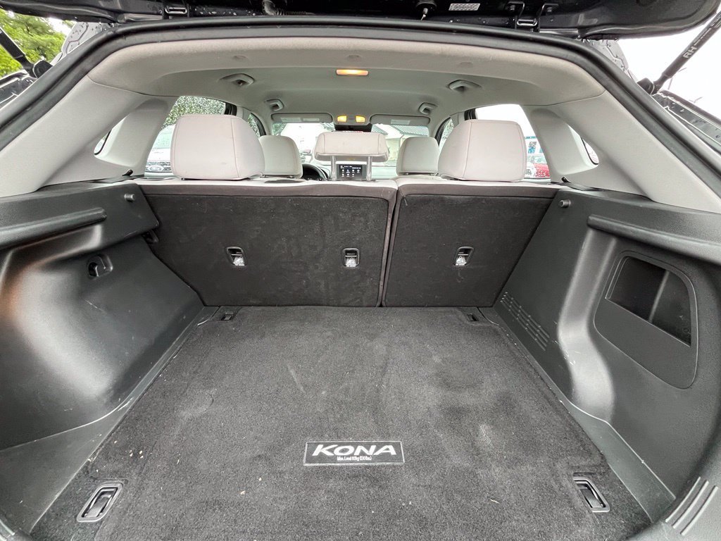 Used 2023 Hyundai Kona SE w/ Cargo Package FWD image 29