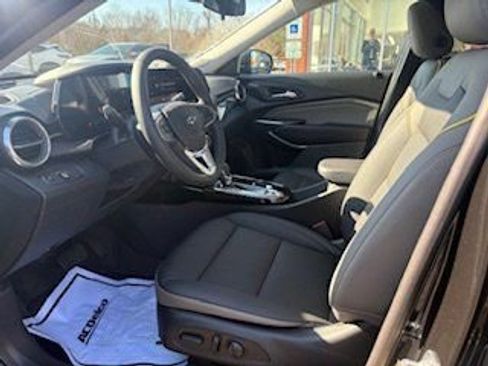 New 2026 Chevrolet Trax ACTIV w/ Driver Confidence Package image 12