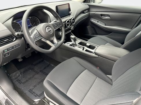 Used 2024 Nissan Sentra SV FWD image 10