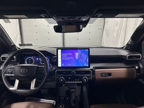 Used 2025 Toyota 4Runner Limited image 41