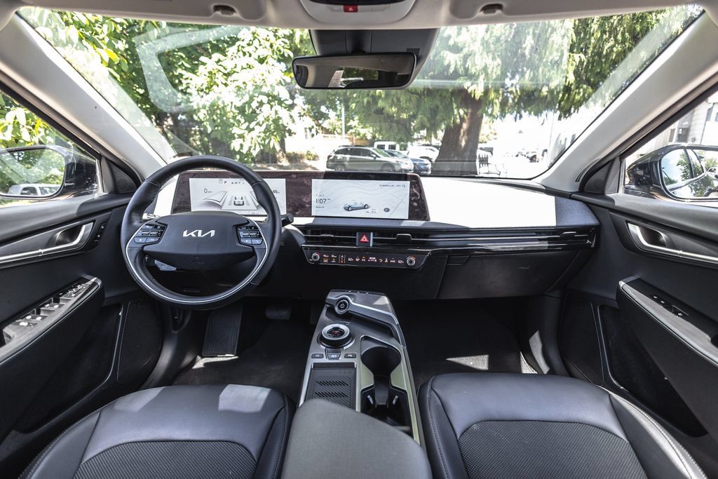 Used 2024 Kia EV6 Light AWD/4WD image 19