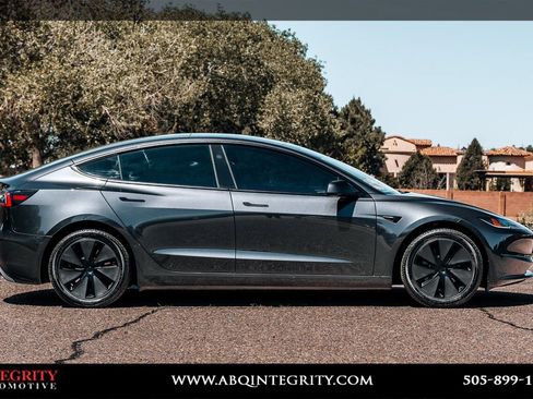 Used 2024 Tesla Model 3 Standard Range RWD image 8