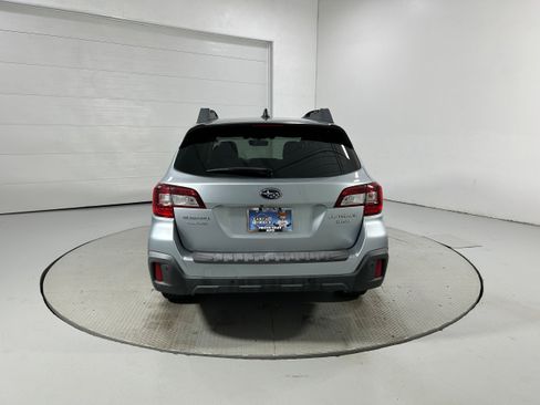 Used 2019 Subaru Outback 3.6R Limited AWD/4WD image 29
