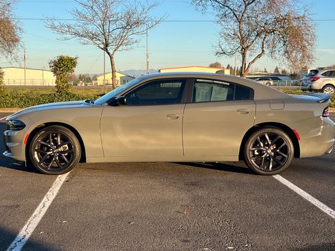 Used 2023 Dodge Charger SXT w/ Blacktop Package image 7