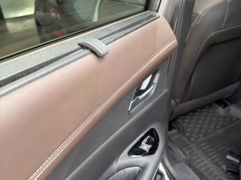 Used 2025 Nissan Murano Platinum w/ Cargo Package AWD/4WD image 30