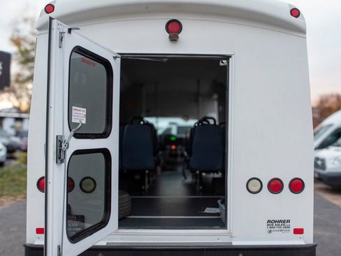 Used 2014 Ford E-350 and Econoline 350 Super Duty image 14