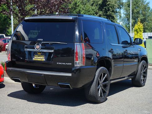 Used 2012 Cadillac Escalade Premium AWD/4WD image 5