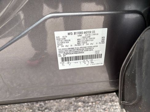 Used 2024 Ford Edge SEL AWD/4WD image 23
