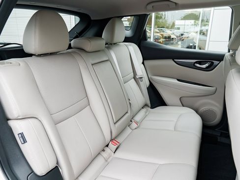 Used 2022 Nissan Rogue Sport SL w/ Premium Package image 25