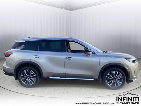 New 2026 INFINITI QX60 Luxe w/ Family Package image 6