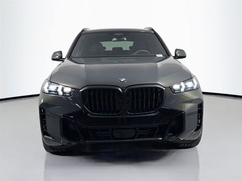 New 2026 BMW X5 xDrive40i w/ M Sport Package AWD/4WD image 2