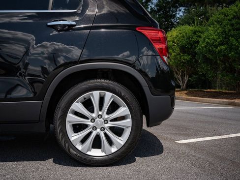 Used 2020 Chevrolet Trax Premier image 6