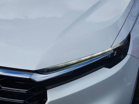 Used 2023 Honda CR-V EX image 9