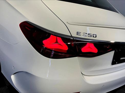 New 2026 Mercedes-Benz E 350 4MATIC Sedan image 5