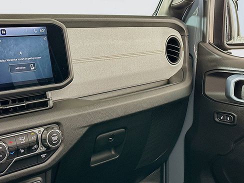 Used 2025 Jeep Wrangler Unlimited Sport AWD/4WD image 23