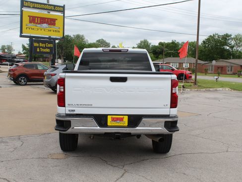 Used 2023 Chevrolet Silverado 2500 LT w/ Convenience Package image 6