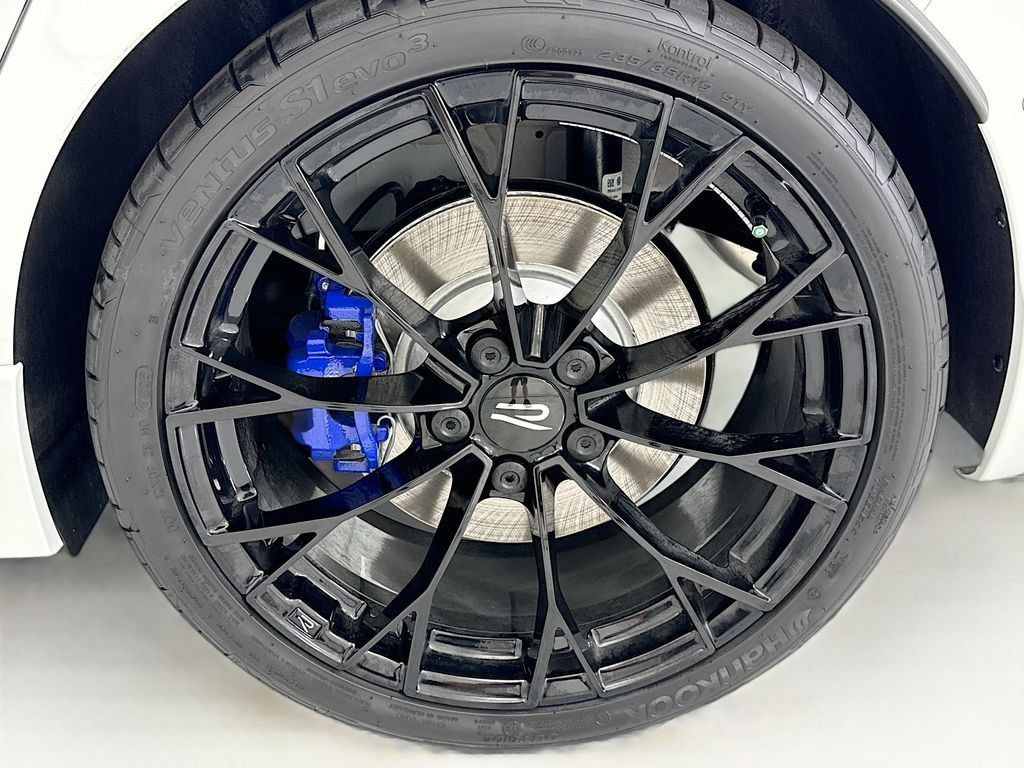 New 2026 Volkswagen Golf w/ Euro Style Package AWD/4WD image 30