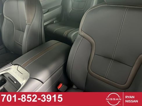 Certified 2026 Nissan Armada SL w/ Captain's Chari Seat Package AWD/4WD image 23