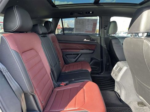 Used 2023 Volkswagen Atlas Cross Sport SEL Premium R-Line image 14