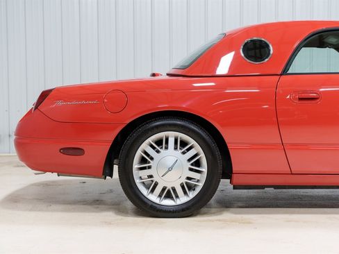 Used 2002 Ford Thunderbird RWD image 15