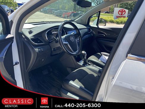 Used 2019 Buick Encore Preferred FWD image 3