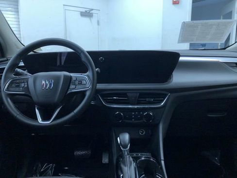 Used 2025 Buick Encore GX Preferred image 18