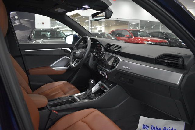 Used 2024 Audi Q3 2.0T Premium w/ Convenience Package AWD/4WD image 24