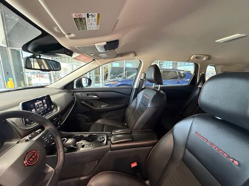 Used 2025 Nissan Rogue SV w/ Rock Creek Premium Package image 24