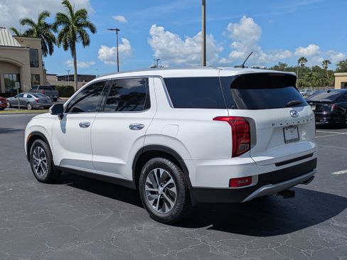 Used 2021 Hyundai Palisade SEL FWD image 4